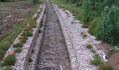 Cover image for Double-twist net - mattresses - gabions with galvanized or plastic-coated wire, Sider Fortis
