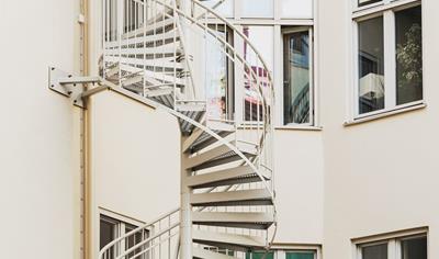 Cover image for Floby Durk Spiral staircase