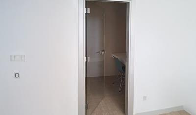 Cover image for SERIE TREBE. ST-810: SECURITY GLASS DOOR E:10 EXPANDABLE FRAME SYSTEM